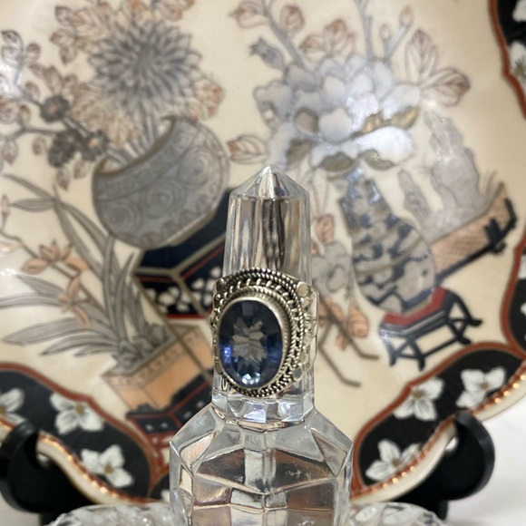 Natural Blue Topaz Gemstone with 925 Sterling Silver Ring - Picture 5 of 8